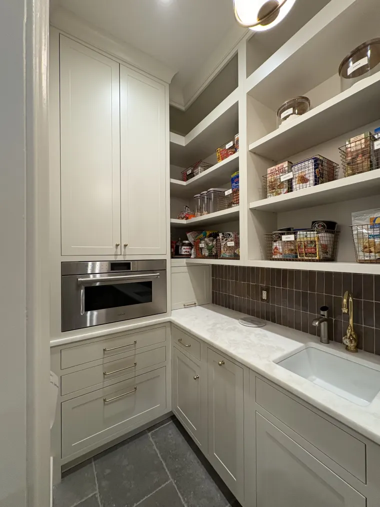 Custom bars & pantries cabinetry by Heard Woodworking — project 26