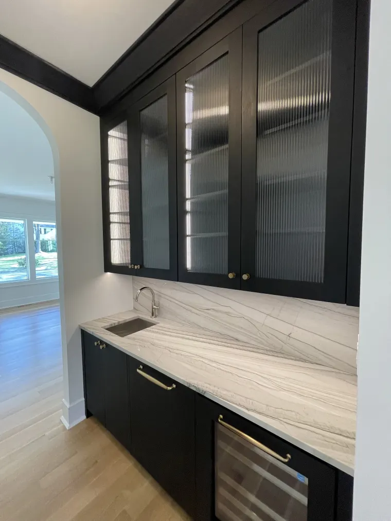 Custom bars & pantries cabinetry by Heard Woodworking — project 37