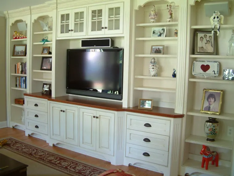 Custom built-in cabinetry by Heard Woodworking — project 25