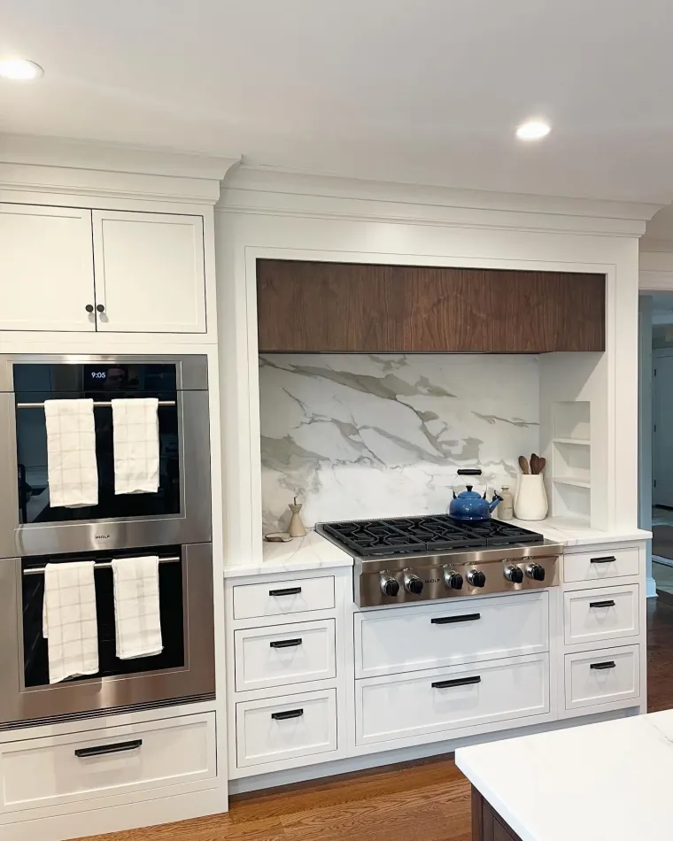 Custom kitchen cabinetry by Heard Woodworking — project 13