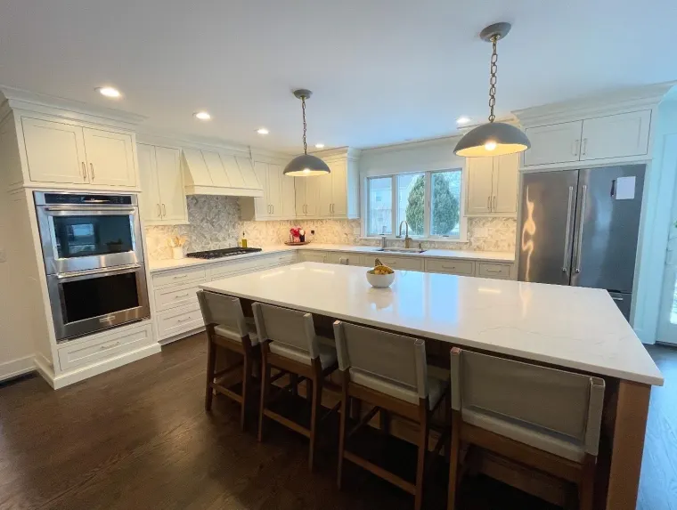 Custom kitchen cabinetry by Heard Woodworking — project 16