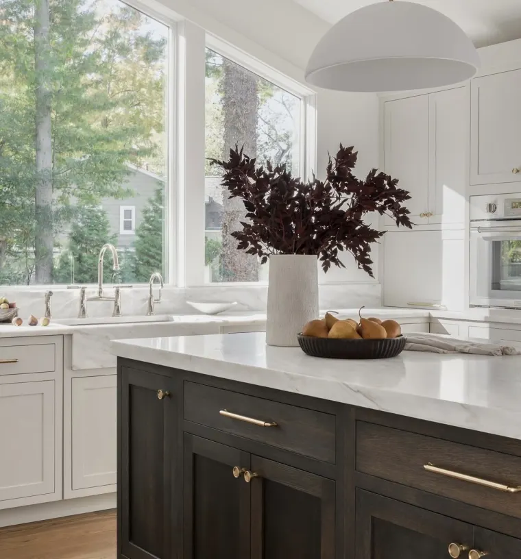 Custom kitchen cabinetry by Heard Woodworking — project 43