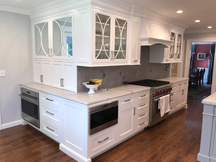 Custom kitchen cabinetry by Heard Woodworking — project 49