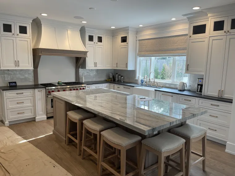 Custom kitchen cabinetry by Heard Woodworking — project 56