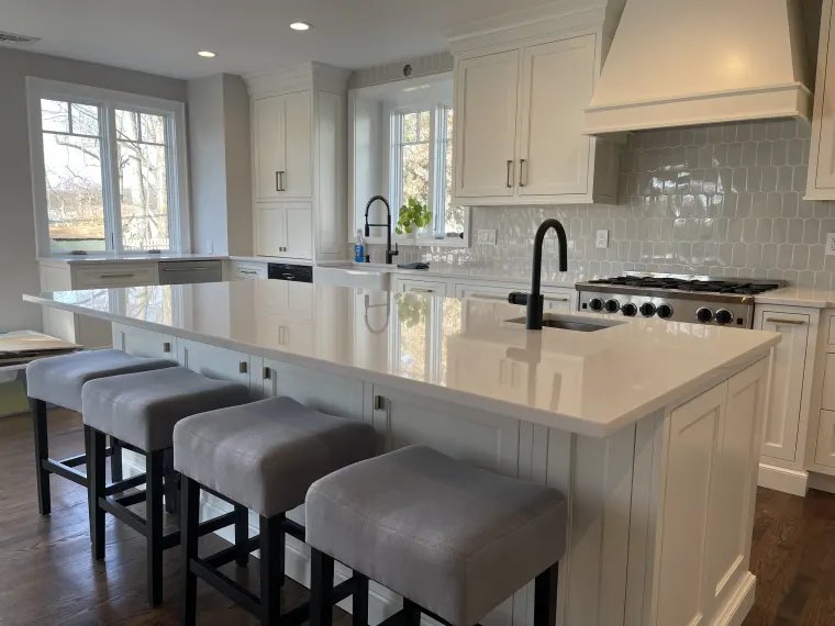 Custom kitchen cabinetry by Heard Woodworking — project 58