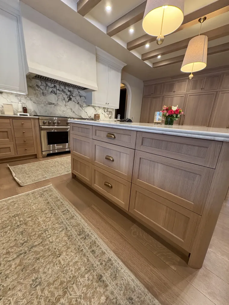 Custom kitchen cabinetry by Heard Woodworking — project 61