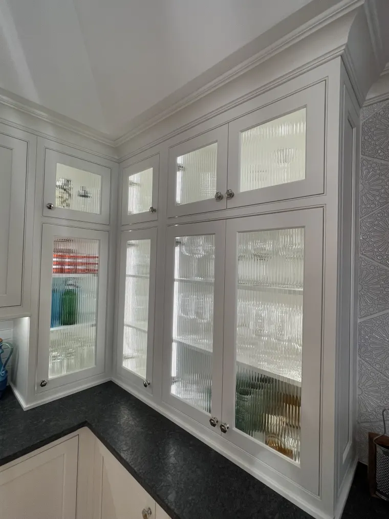 Custom kitchen cabinetry by Heard Woodworking — project 75