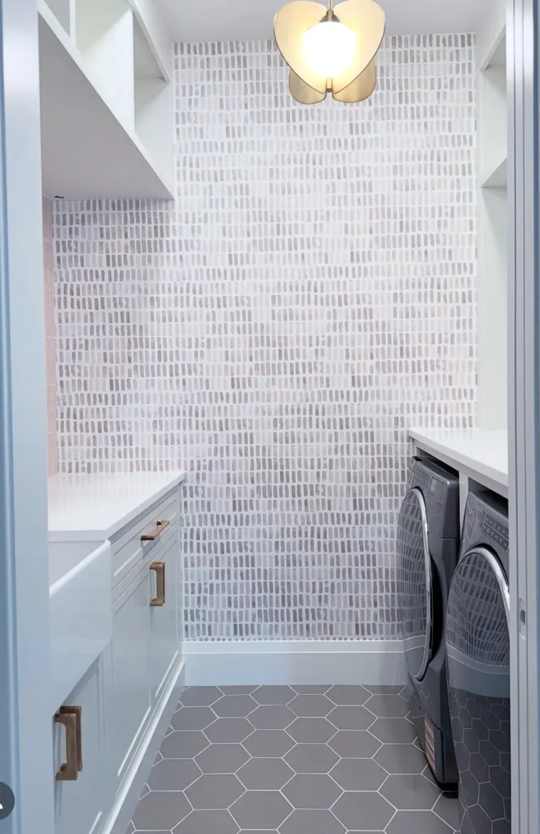 Custom laundries cabinetry by Heard Woodworking — project 1