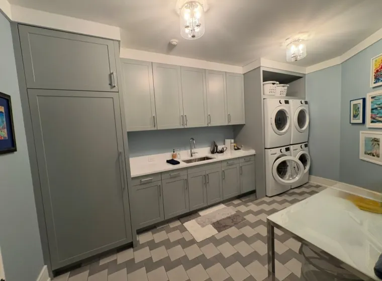 Custom laundries cabinetry by Heard Woodworking — project 4