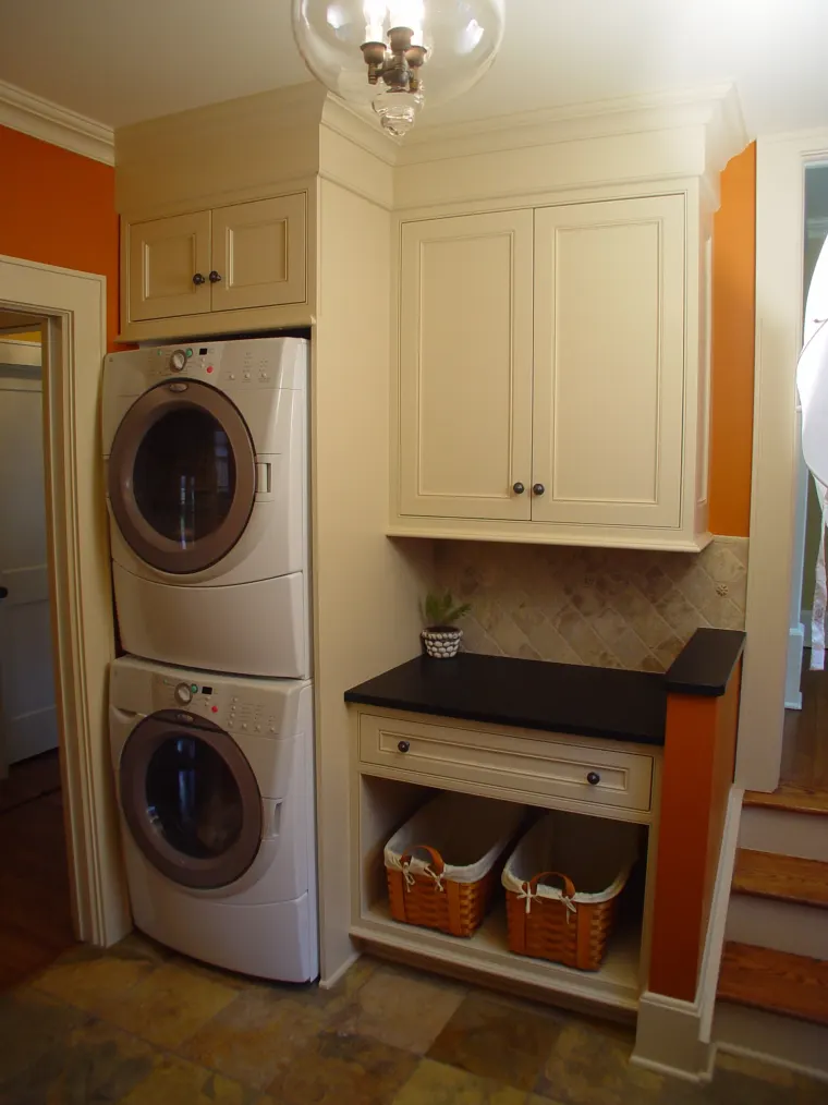 Custom laundries cabinetry by Heard Woodworking — project 13
