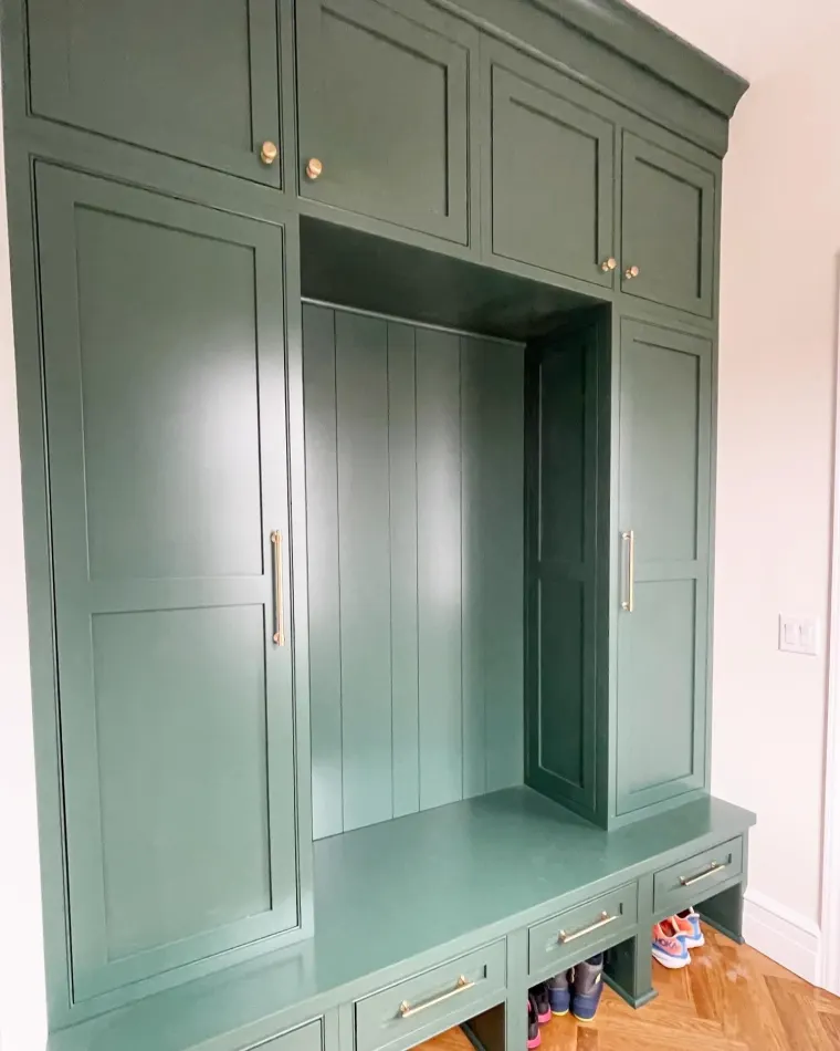 Custom mudroom cabinetry by Heard Woodworking — project 7