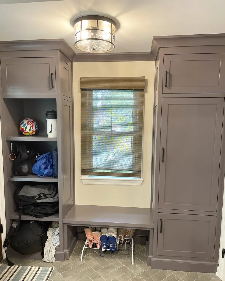 Custom mudroom cabinetry by Heard Woodworking — project 10