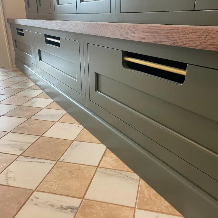 Custom mudroom cabinetry by Heard Woodworking — project 13