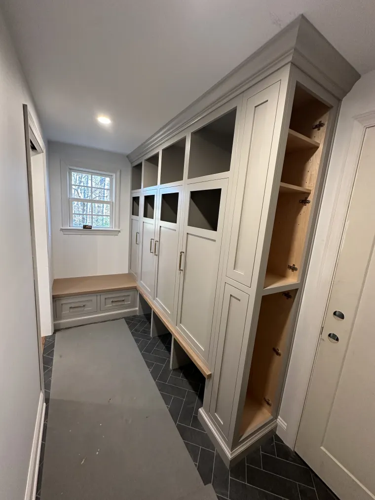 Custom mudroom cabinetry by Heard Woodworking — project 18