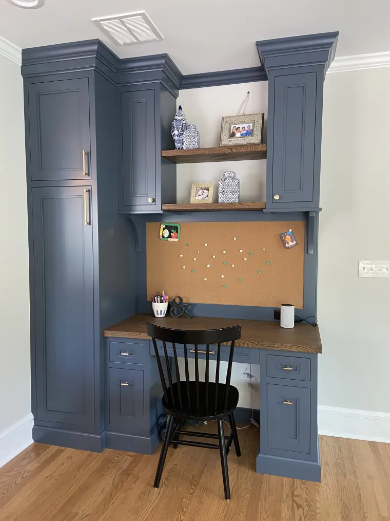 Custom offices & libraries cabinetry by Heard Woodworking — project 17