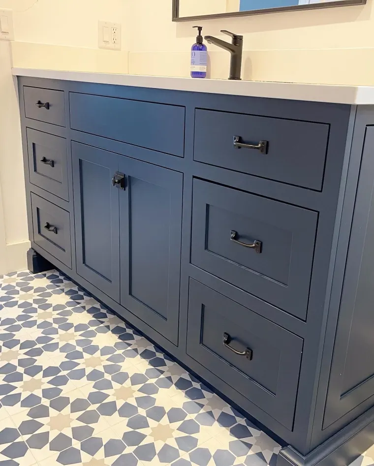 Custom vanities cabinetry by Heard Woodworking — project 7