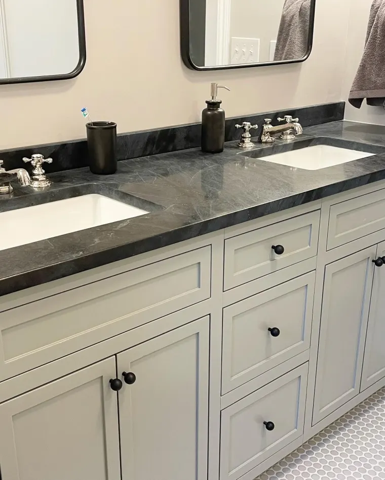 Custom vanities cabinetry by Heard Woodworking — project 11
