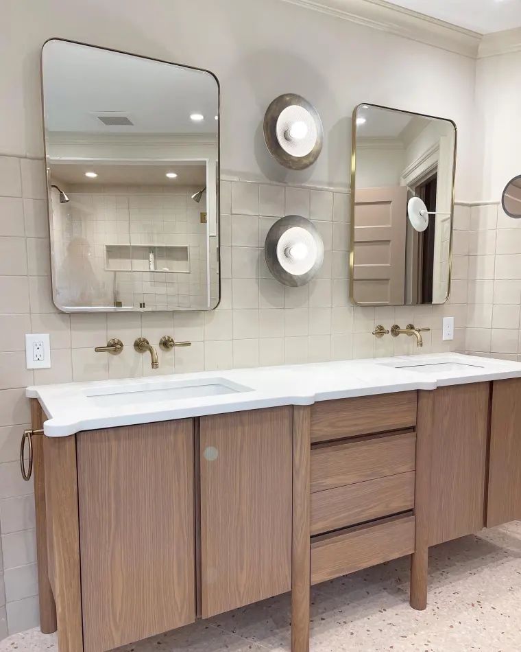 Custom vanities cabinetry by Heard Woodworking — project 18