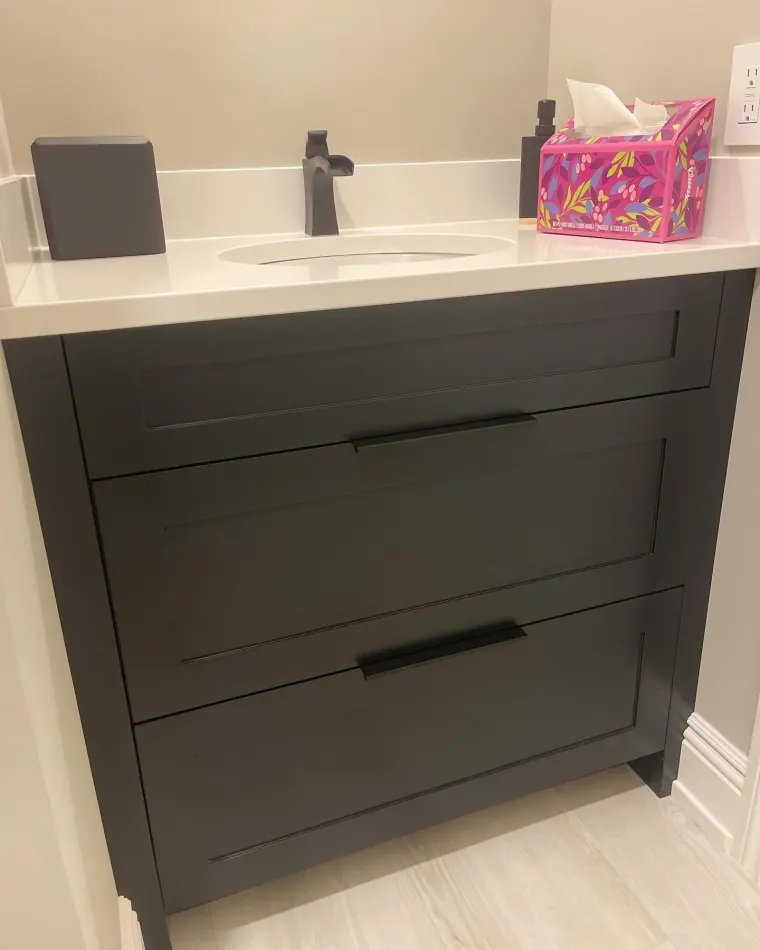 Custom vanities cabinetry by Heard Woodworking — project 22