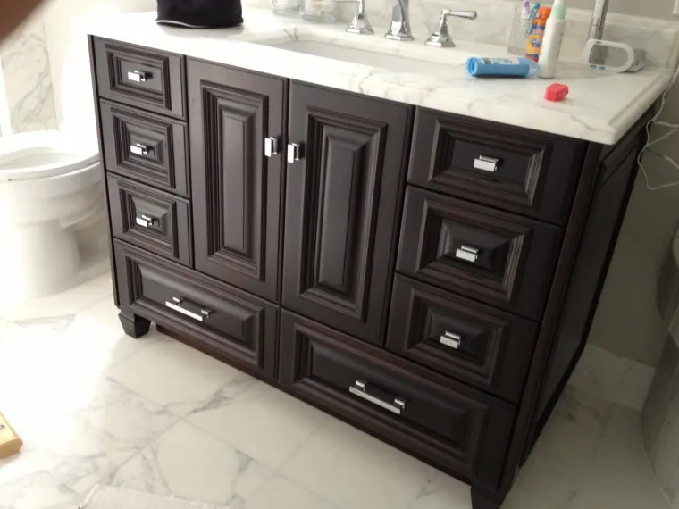 Custom vanities cabinetry by Heard Woodworking — project 25