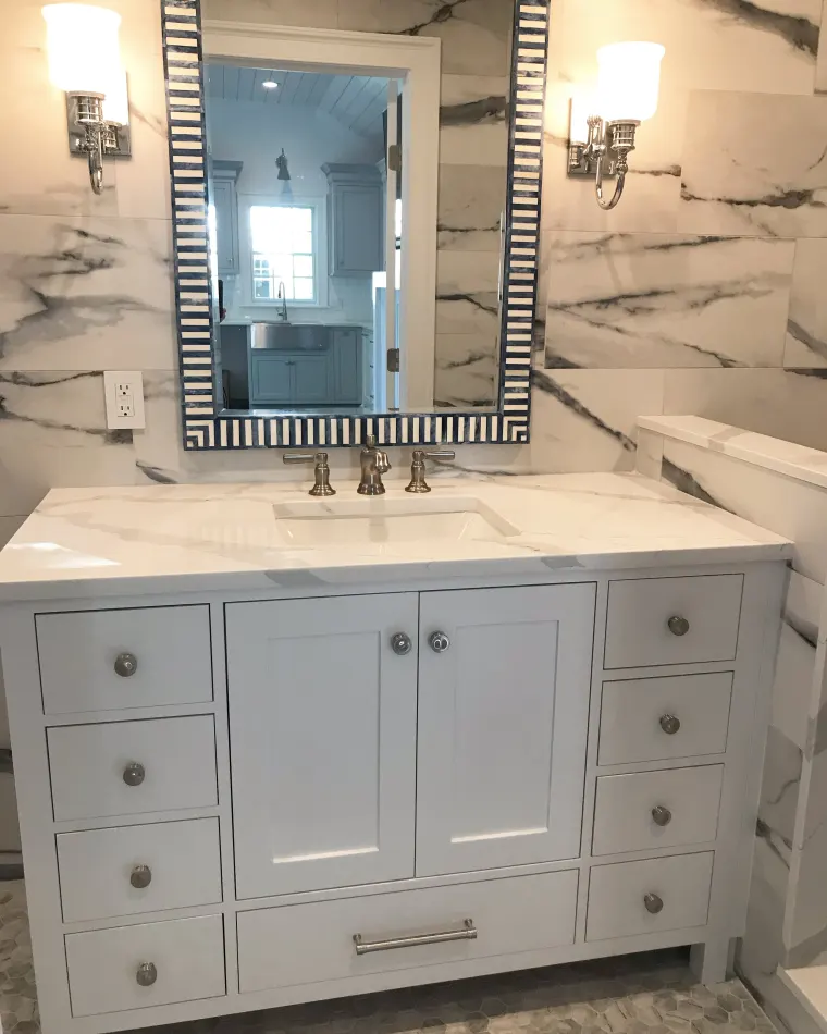 Custom vanities cabinetry by Heard Woodworking — project 34