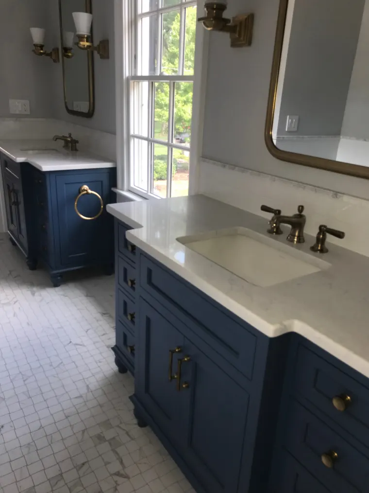Custom vanities cabinetry by Heard Woodworking — project 43