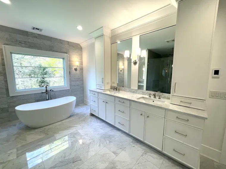 Custom vanities cabinetry by Heard Woodworking — project 57