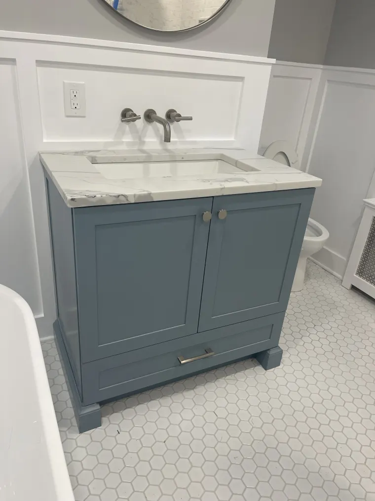 Custom vanities cabinetry by Heard Woodworking — project 59